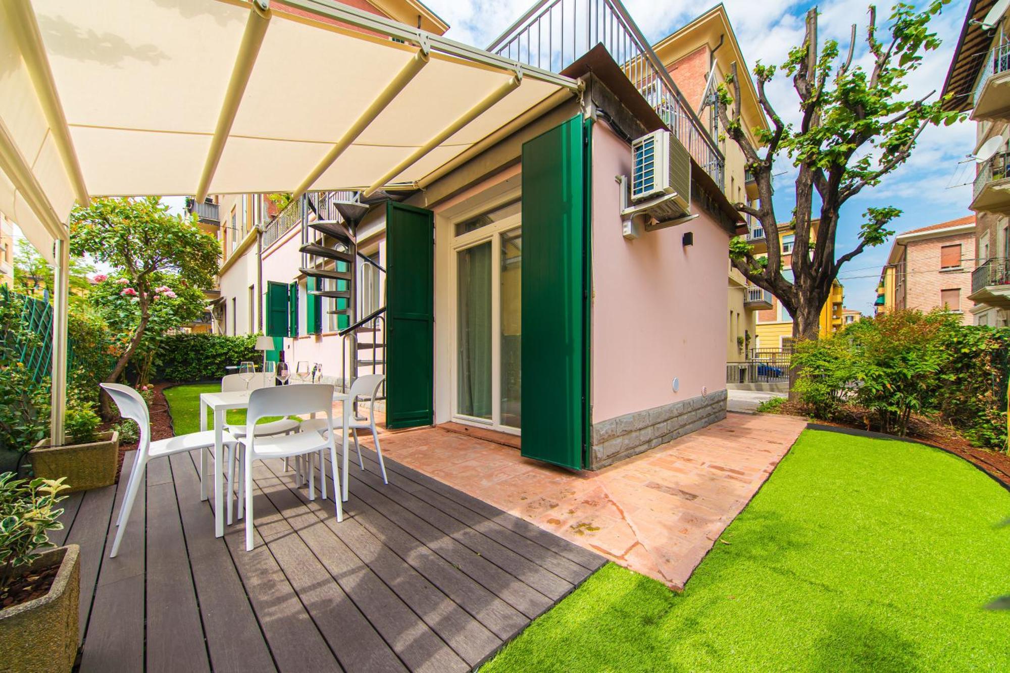 Urban Cottage Free Parking - Private Garden Bologna Exterior photo